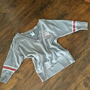 OU V-neck sweatshirt